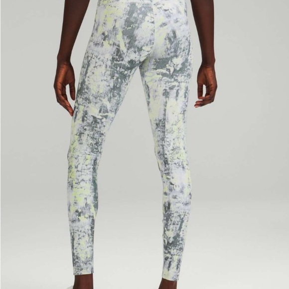 Lululemon size 6 Wunder Train high rise tights Everlux - Picture 3 of 10